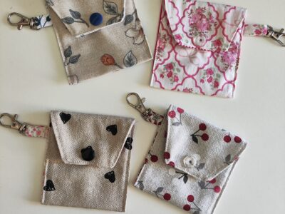 Petite pochette porte clef