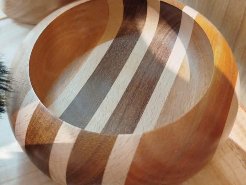 Création et vente d'objets en bois tourné
