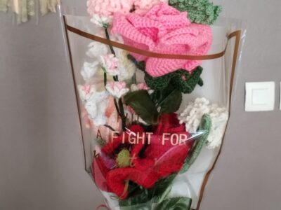 Bouquet de fleurs éternelles au crochet