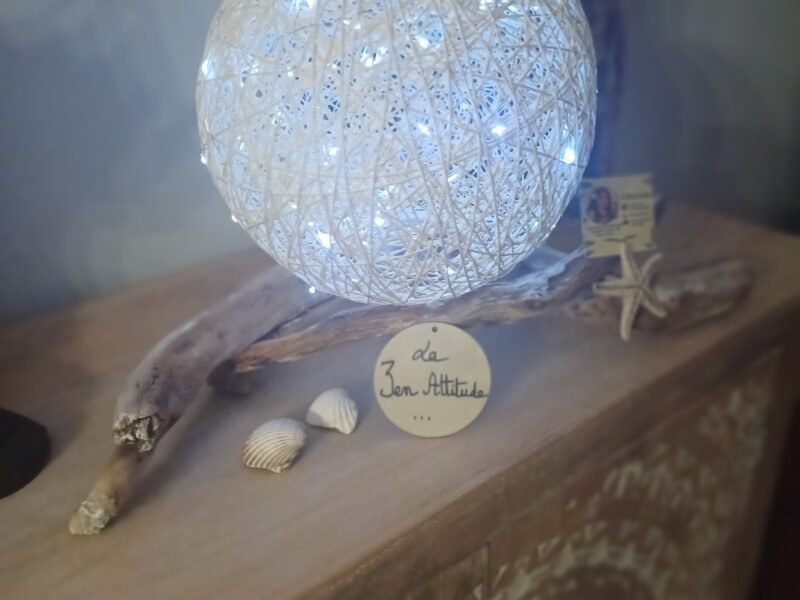 Créatrice de luminaires zen et d objets en bois recyclés