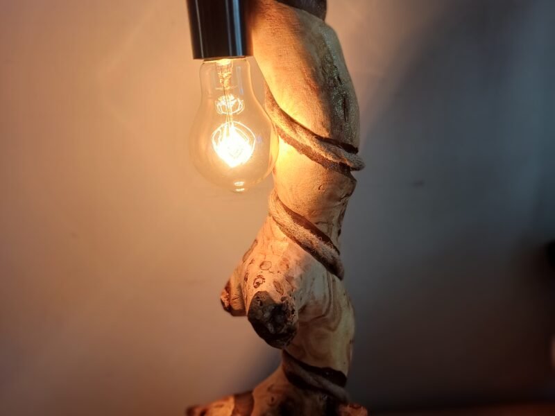 Créatrice de luminaires zen et d objets en bois recyclés