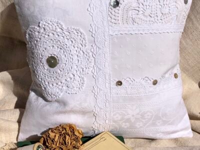 Créations textiles - Décorations et accessoires en linge ancien et tissus upcyclés