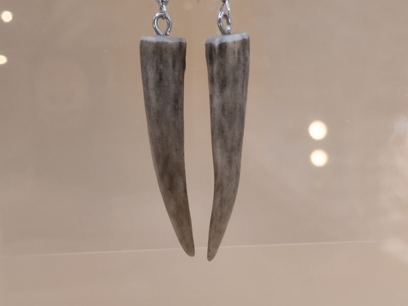 Boucles d'oreilles et pendentifs en bois de cerf