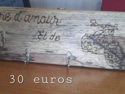 Gravure sur verre et bois