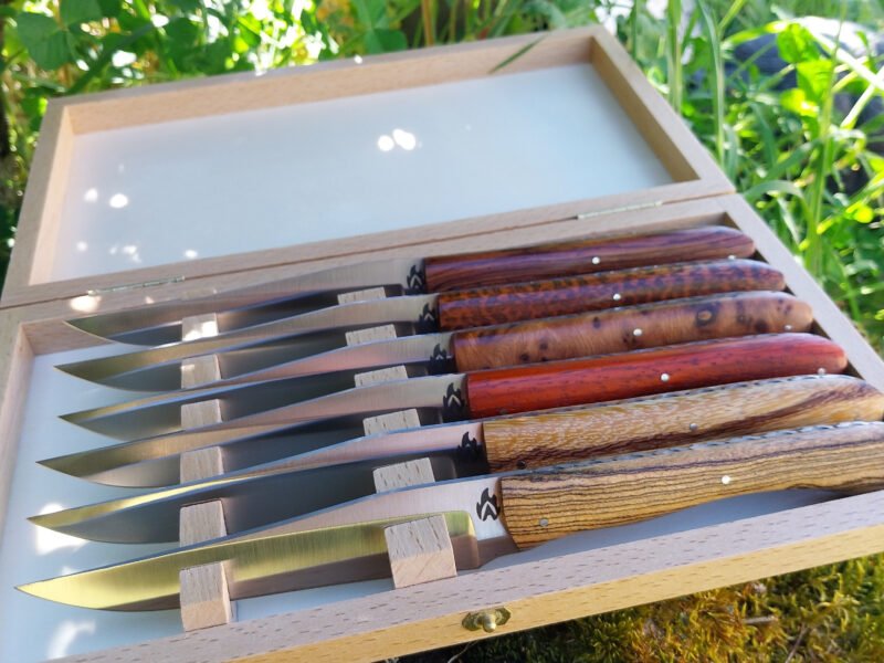 Coffret couteaux de table