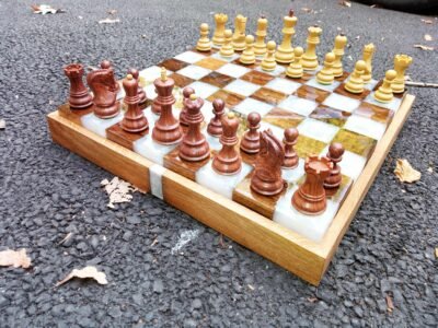 Echiquier bois noble et epoxy nacré