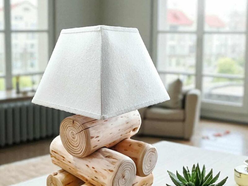 Lampe à poser "La bûcheronne"