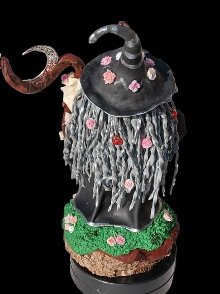 La sorcière protectrice de Fleurs de Lune