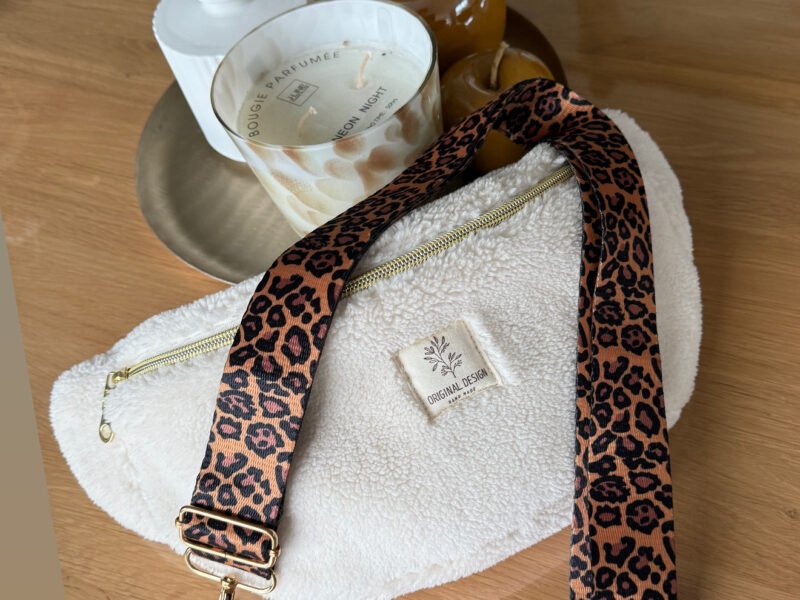 Sac banane en tissu moumoute