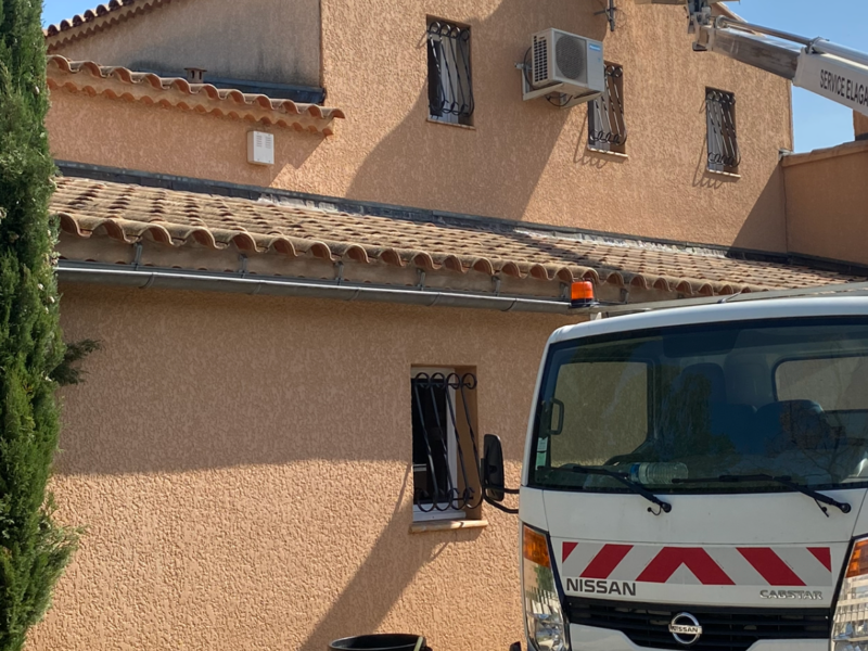 Sms. Multiservices, homme toute main.