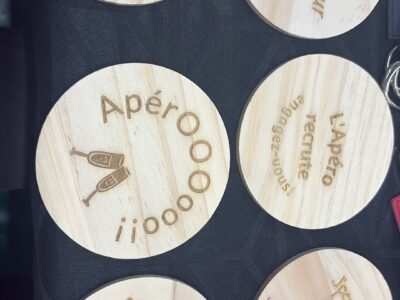 Gravure sur bois et cuire