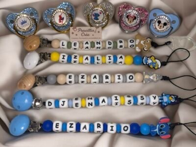 Attache tétine porte clé anneau de dentition etc et bien plus encore vintage Disney rare