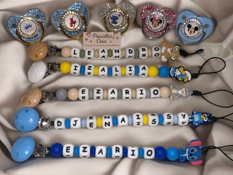 Attache tétine porte clé anneau de dentition etc et bien plus encore vintage Disney rare