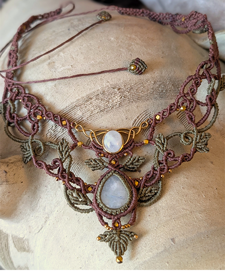 Lumren Moon, bijoux en micro-macramé