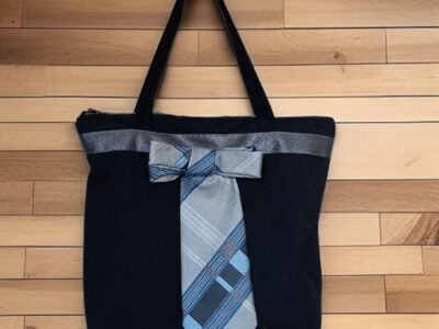 Sac en tissu recyclé zippé.