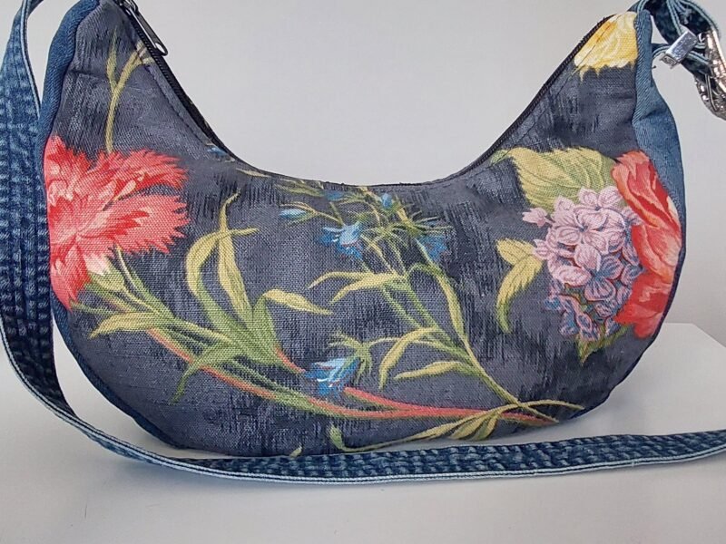 Sac Bandoulière Fleuri & Jean – Anse Ceinture Originale – Pièce Unique Upcyclée