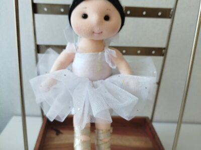 Atelier Style Coco , création de poupées décorative en tissu faite main. Ne convient pas aux enfants de moins de 14 ans