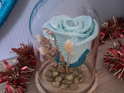 Rose éternelle au crochet