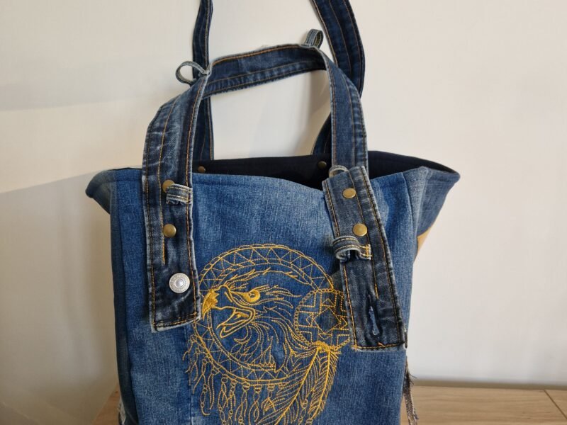 Sac,pochettes, coussins ect