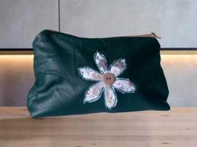 𝗟𝗘 𝗖𝗛𝗔𝗥𝗠𝗘 𝗗𝗜𝗦𝗖𝗥𝗘𝗧 : 𝗡𝗢𝗧𝗥𝗘 𝗣𝗢𝗖𝗛𝗘𝗧𝗧𝗘 𝗙𝗟𝗘𝗨𝗥𝗜𝗘